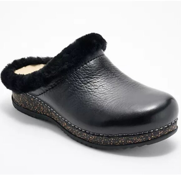 new Dansko Magda Leather and Sheepskin clog 252 - Picture 1 of 15